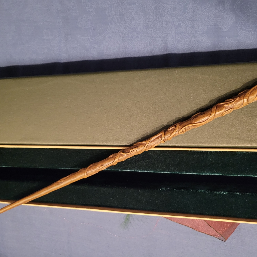 Officially Licensed Wizarding World Of Harry Potter - Hermione Granger's Wand